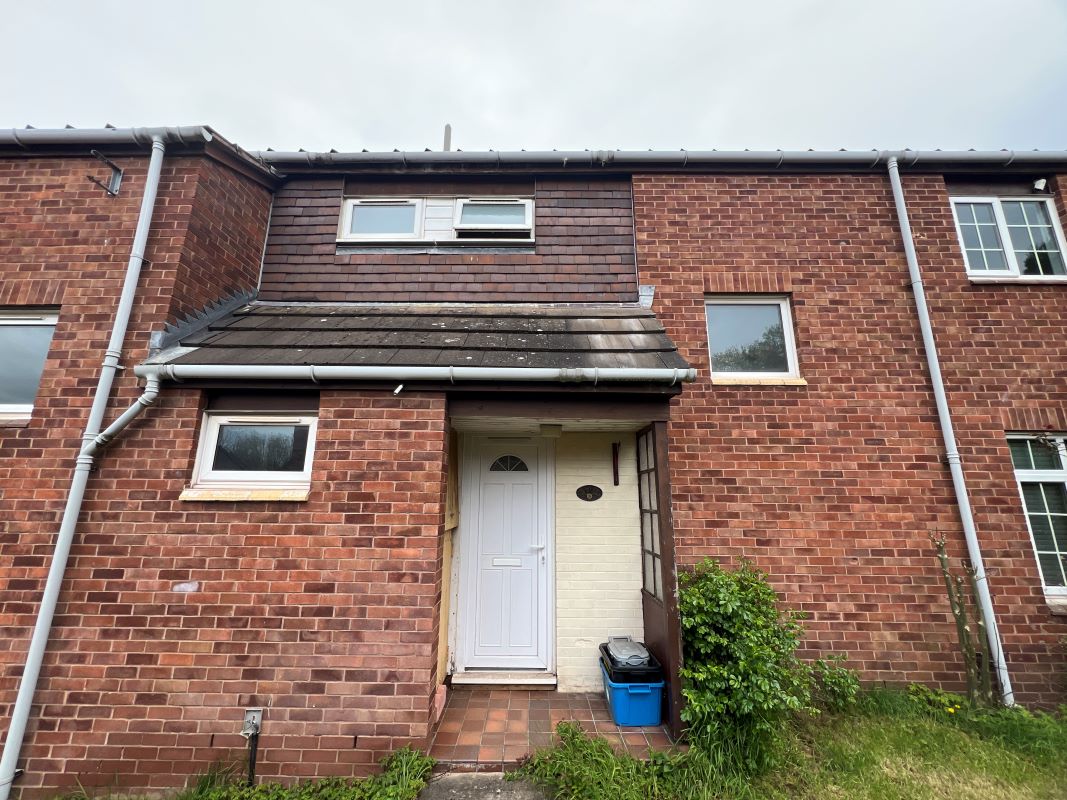 2 bedroom mid terraced property in Telford