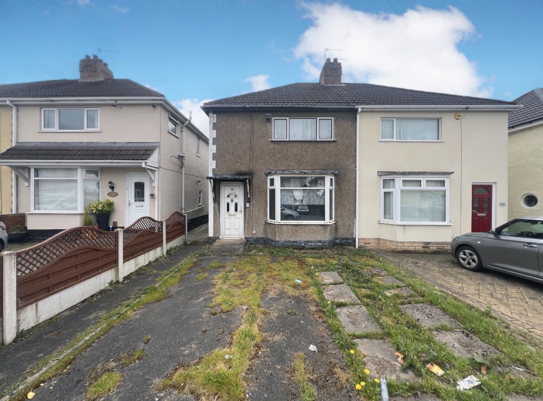 3 bedroom semi detached house in Wolverhampton