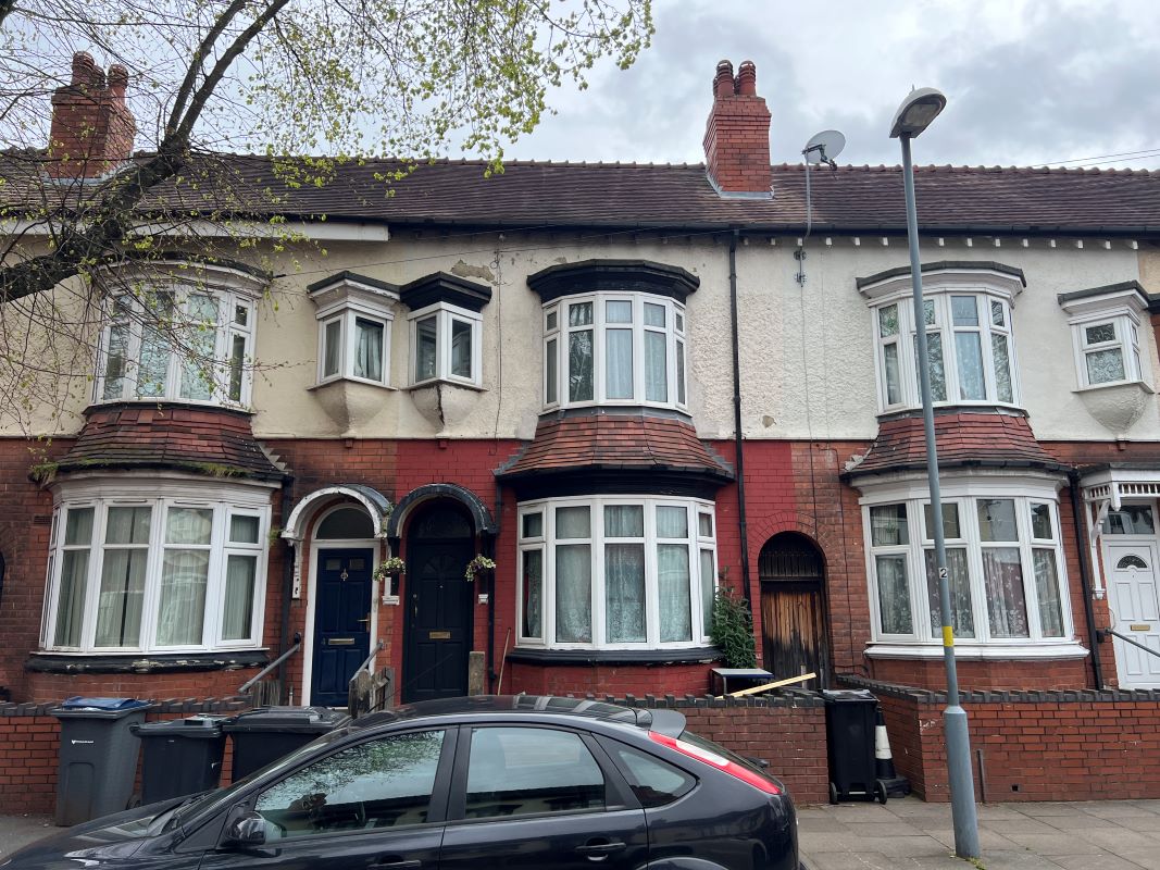 3 bedroom mid terraced property in Handsworth