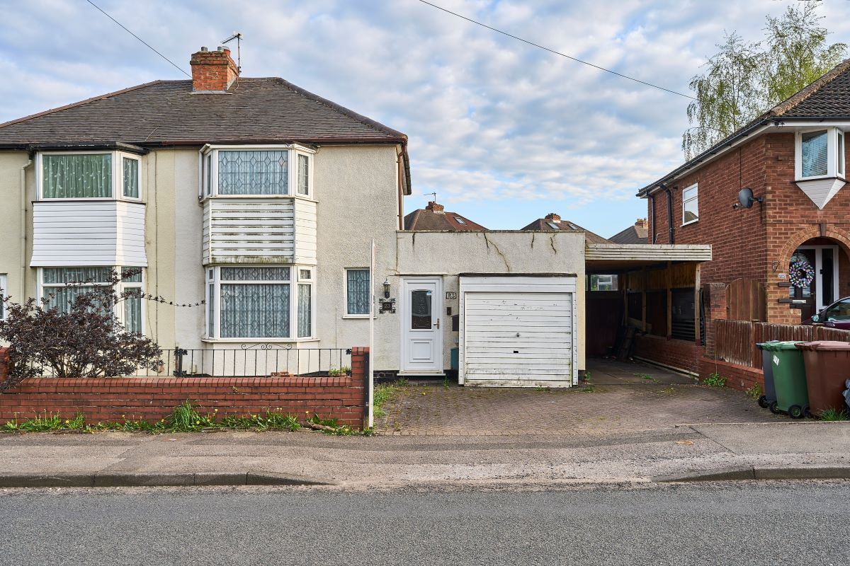 3 bedroom semi detached property in Brownhills