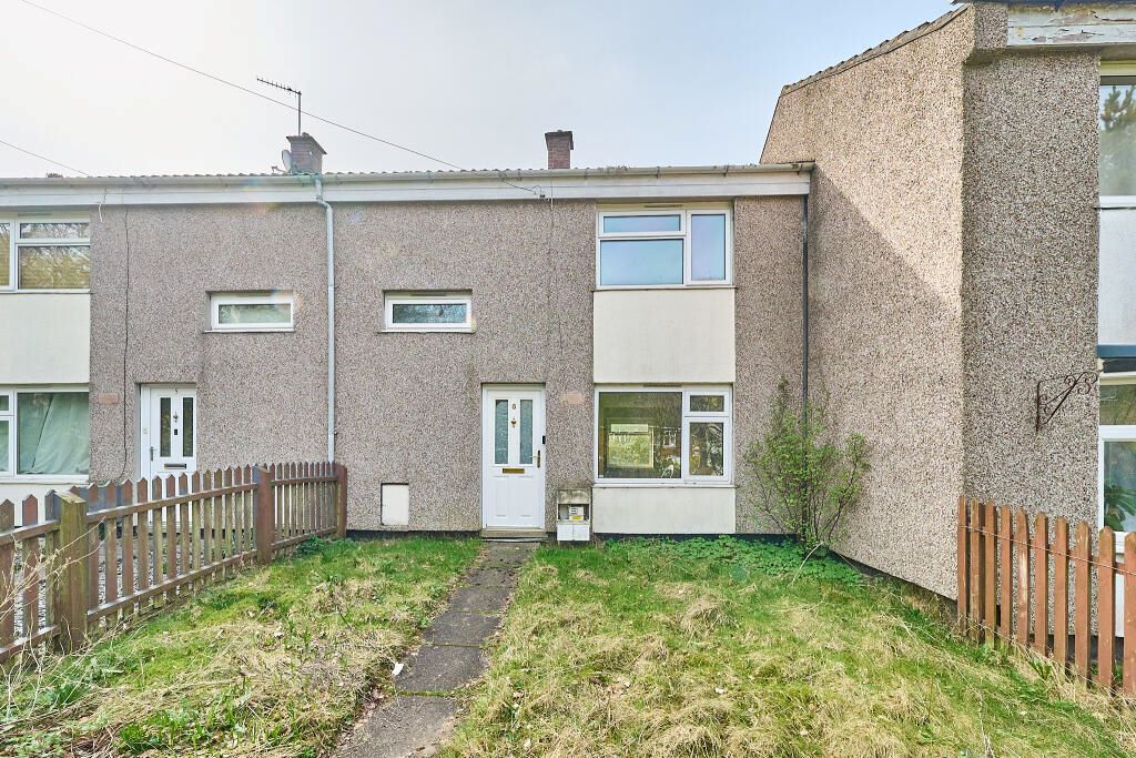 2 bedroom mid terraced property in Huntington