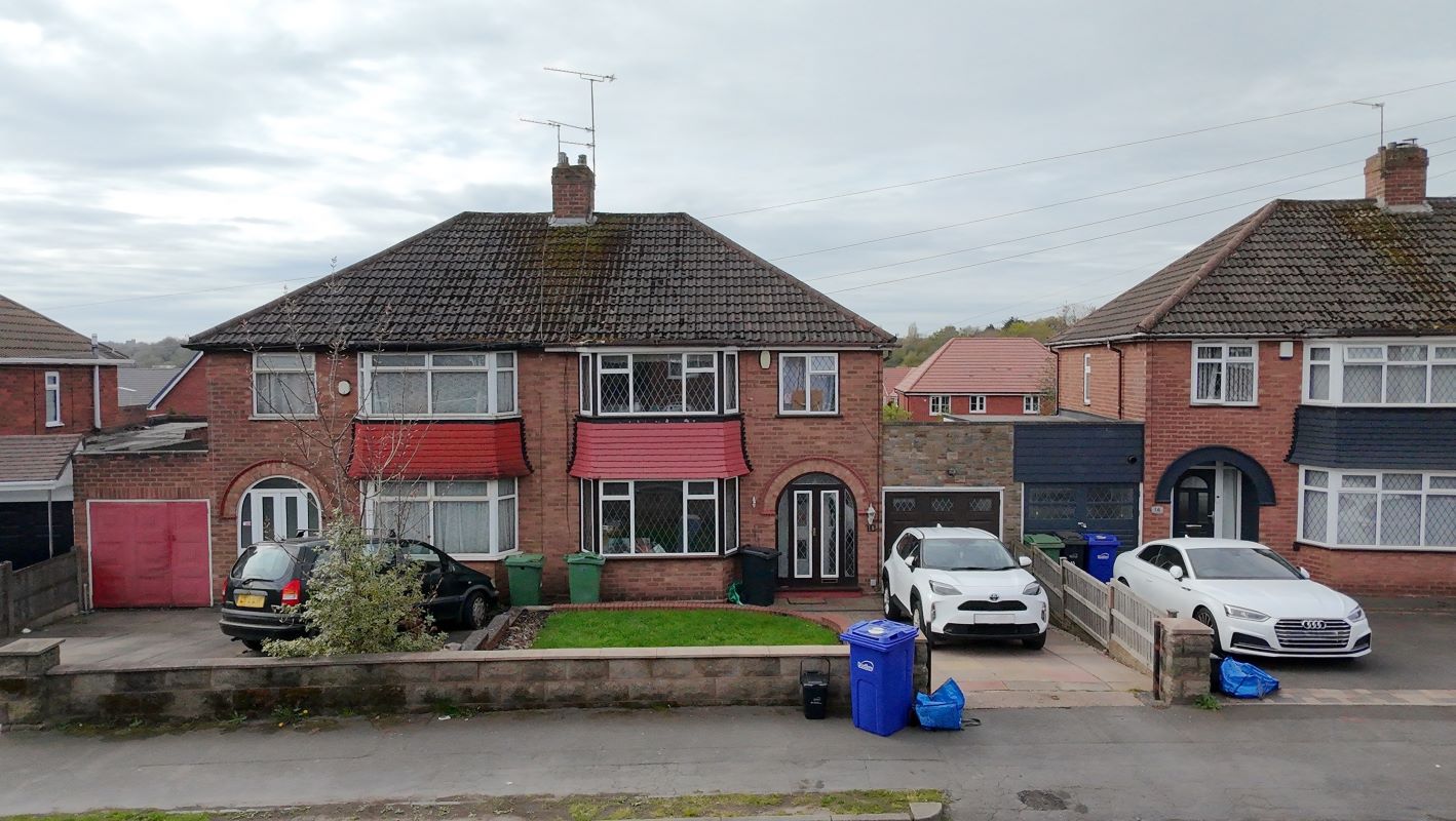 3 bedroom semi detached property in Coseley