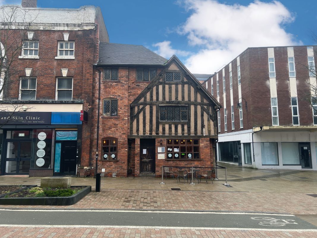 A long leasehold city centre retail investment property in Wolverhampton