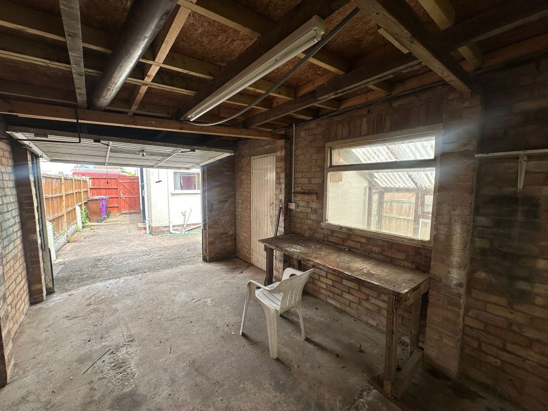 76 Prestwood Avenue, Wolverhampton, WV11 3TY