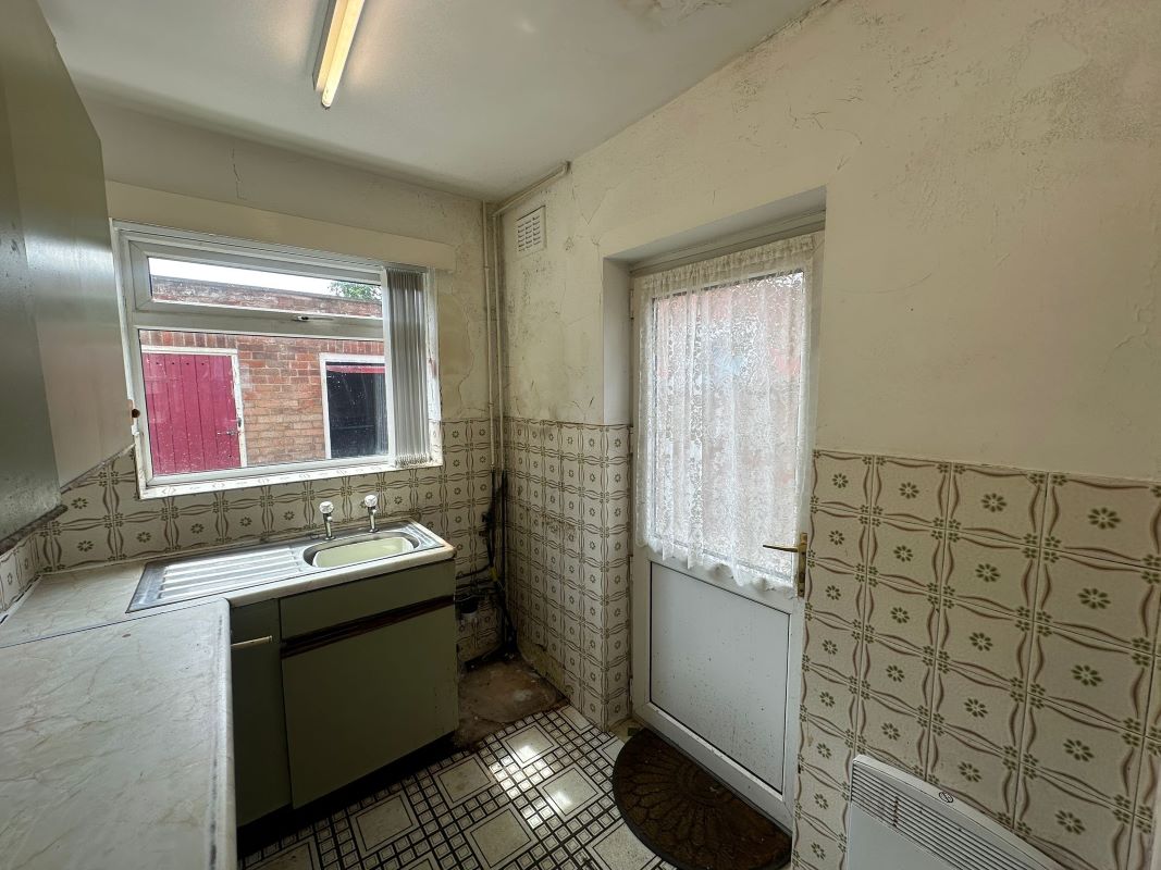 76 Prestwood Avenue, Wolverhampton, WV11 3TY