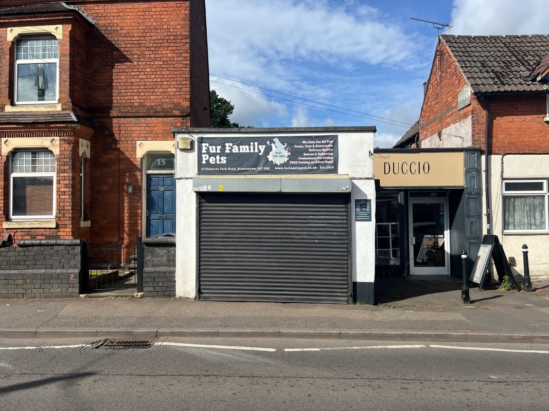 Retail premises in Harborne