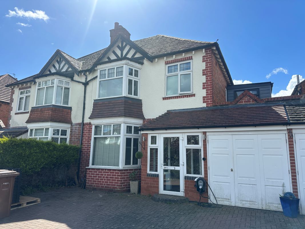 3 bedroom semi detached property in Solihull