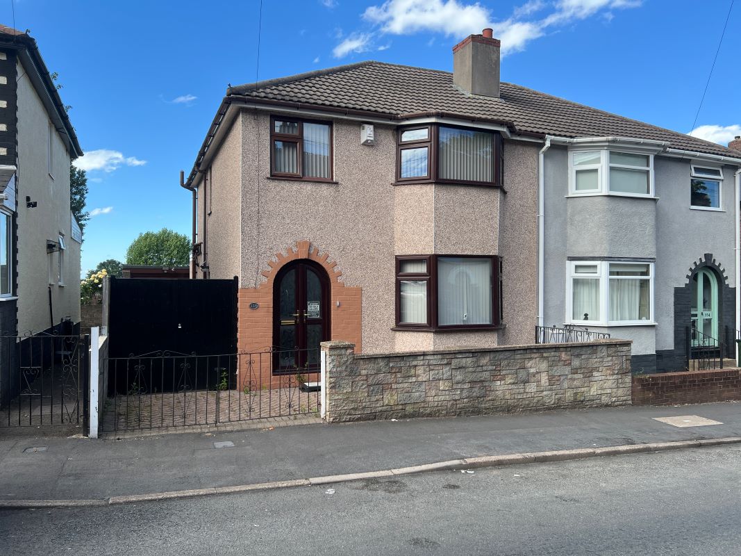 3 bedroom semi detached property in Wednesbury