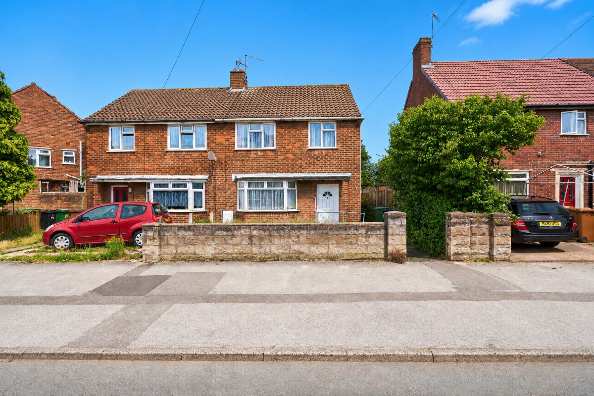 3 bedroom semi detached property in Wednesbury