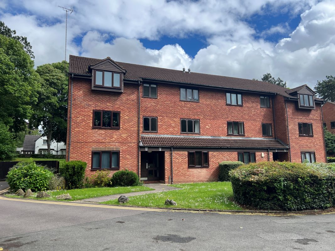 Studio flat in Birmingham
