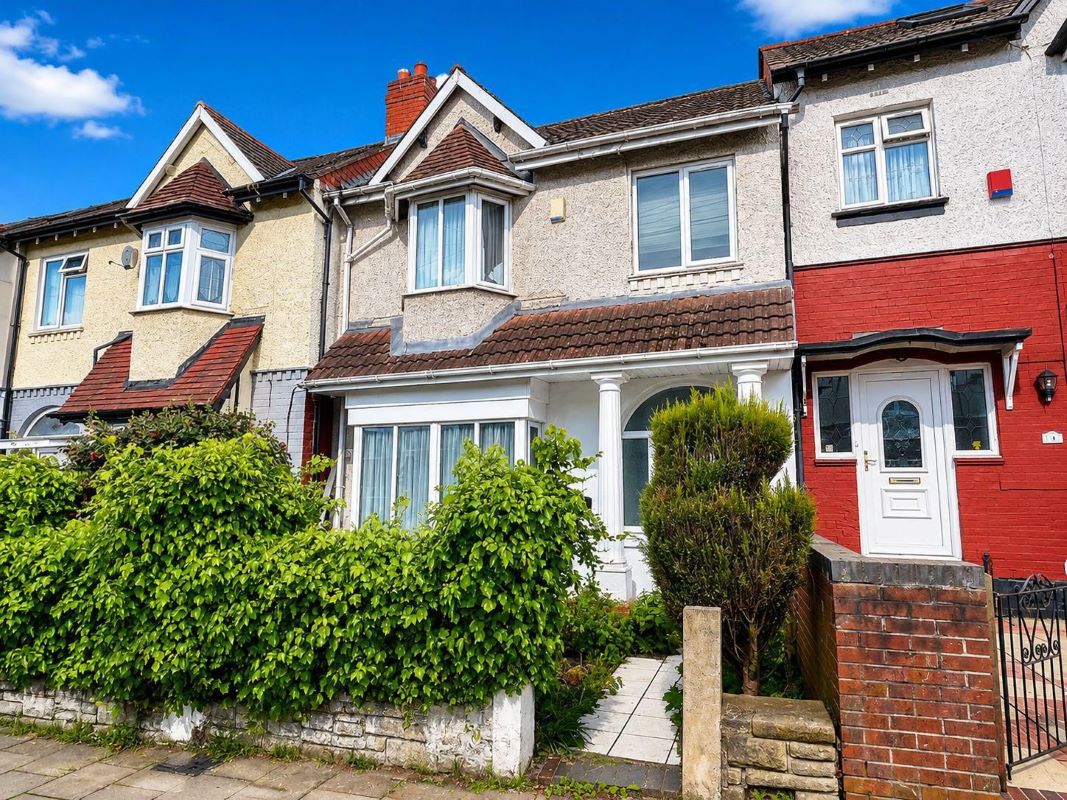 3 bedroom mid terraced property in Great Barr
