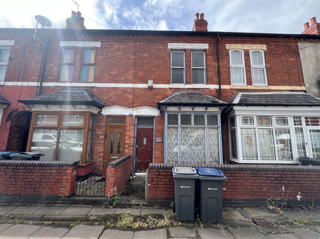  2 bedroom mid terraced house in Handsworth