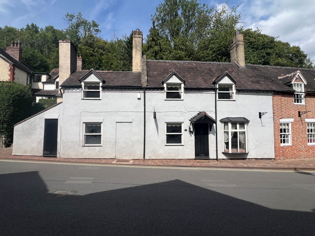 3 bedroom Grade II listed semi detached house in Telford