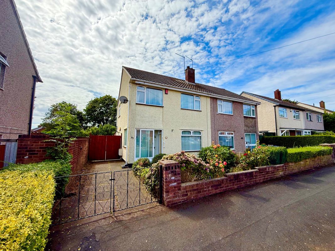 3 bedroom semi detached property in West Bromwich 