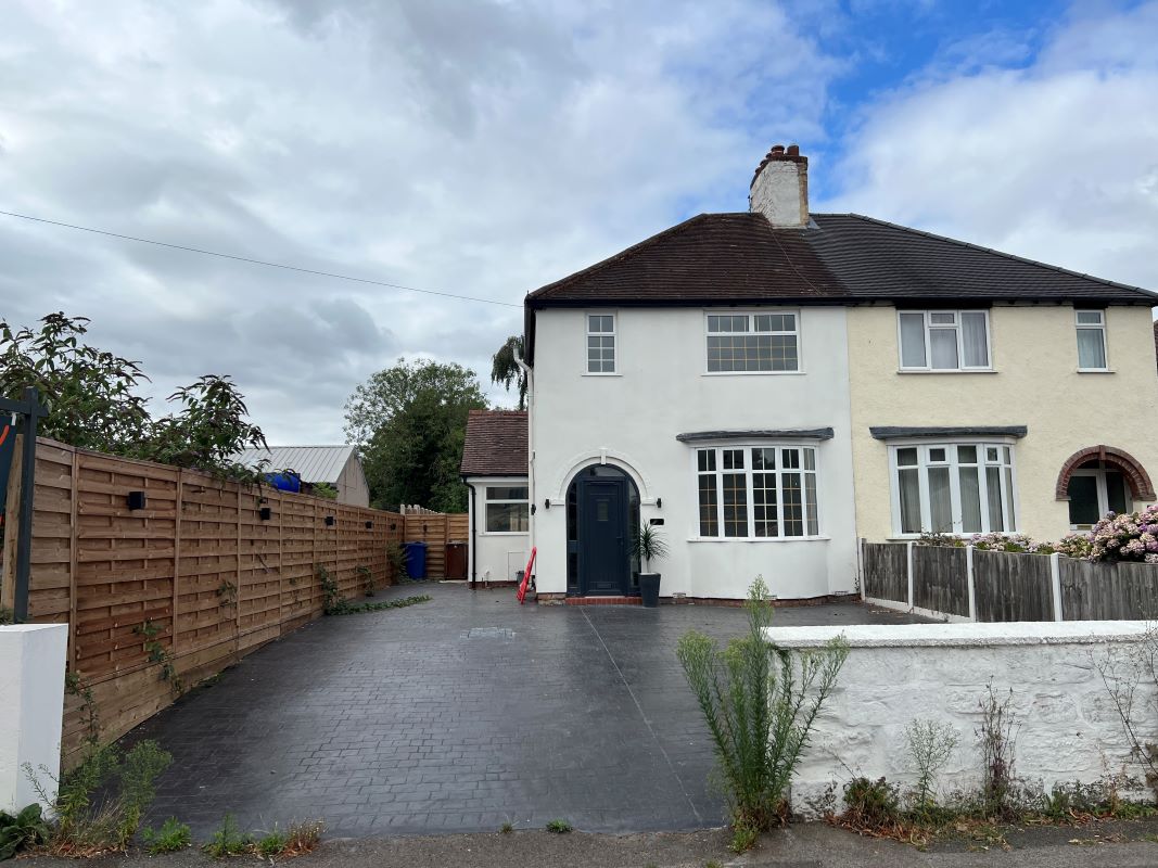 3 bedroom semi detached house with off-road parking in Rugeley 