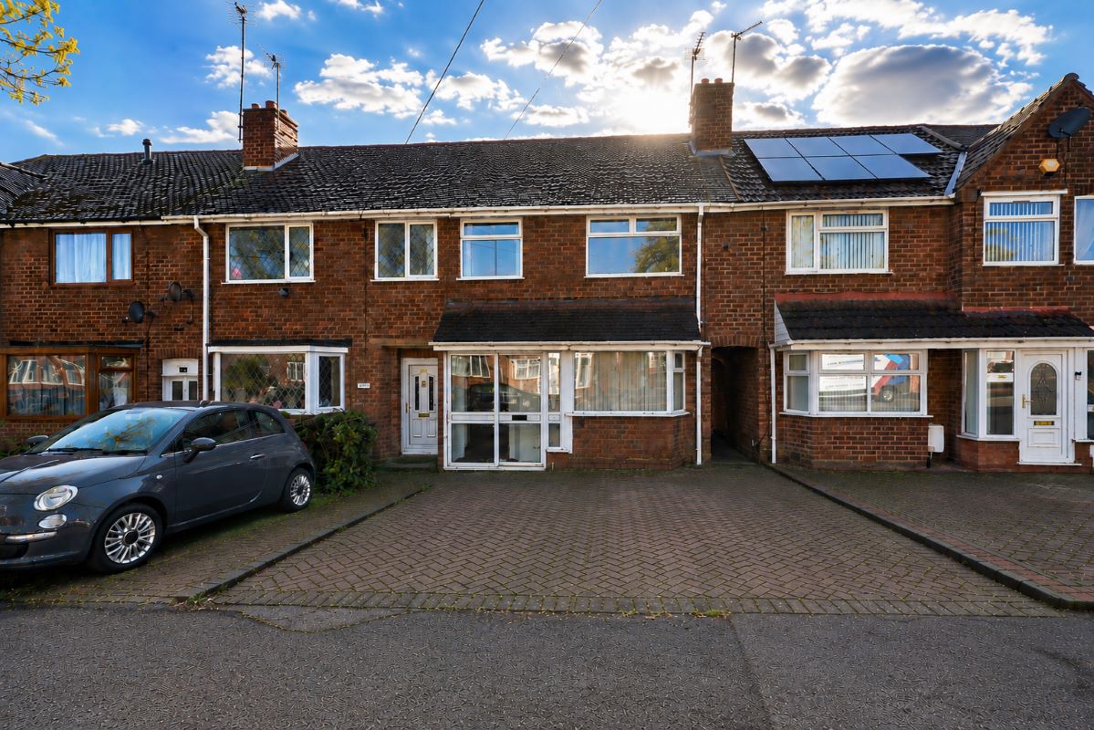 3 bedroom mid terraced house in Great Barr
