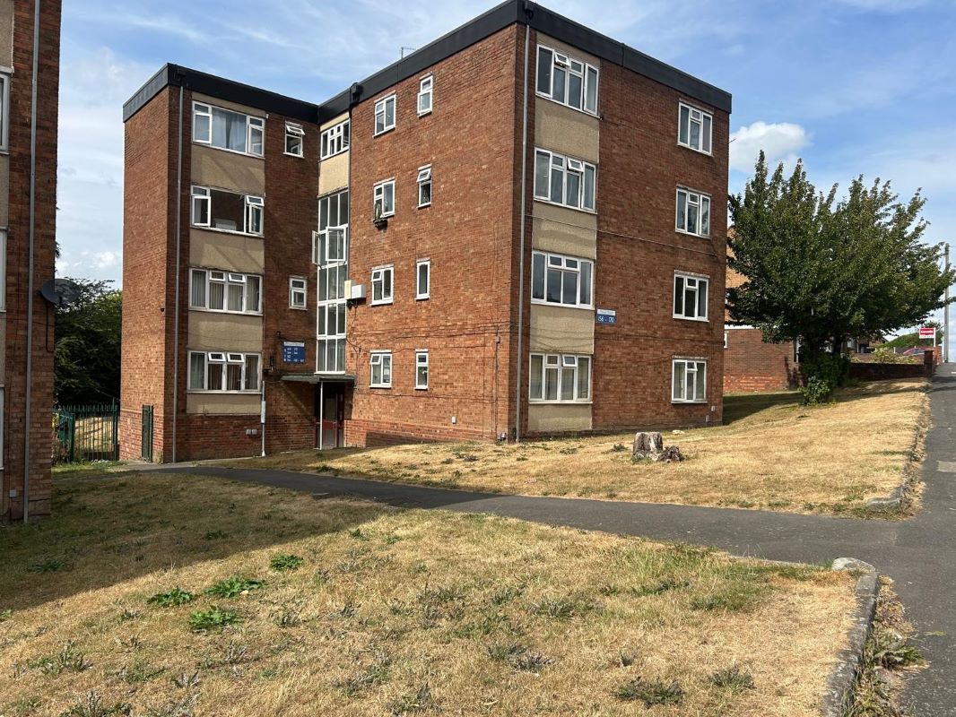 2 bedroom apartment in Wolverhampton 