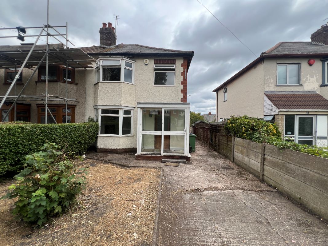 3 bedroom semi detached property in Coseley