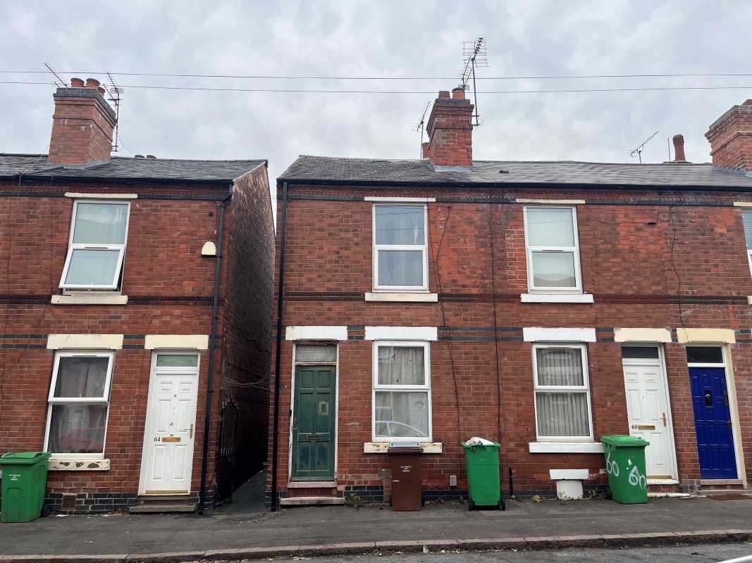 2 bedroom end terraced house in Nottingham