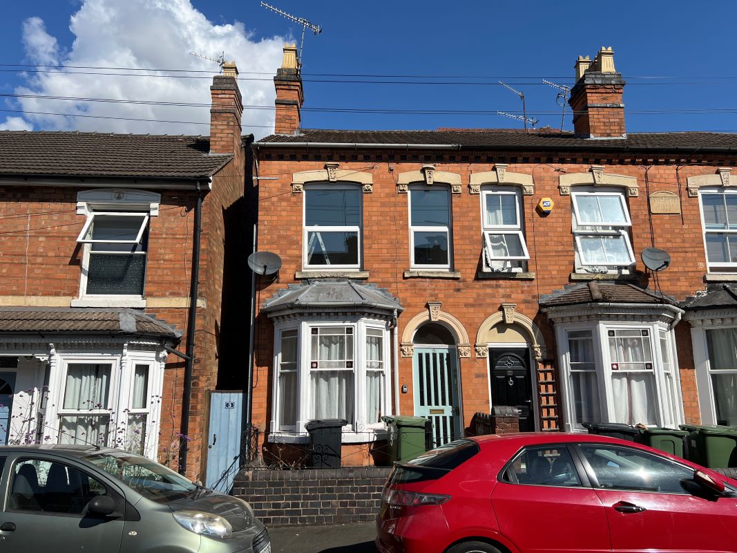 3 bedroom end terraced house in Worcester
