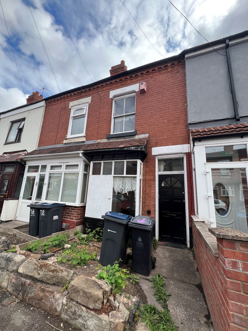 2 bedroom mid terraced house in Sparkhill