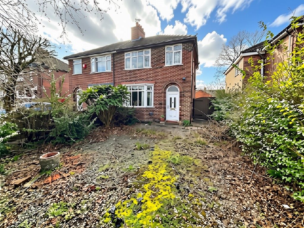 3 bedroom semi detached house in Crewe
