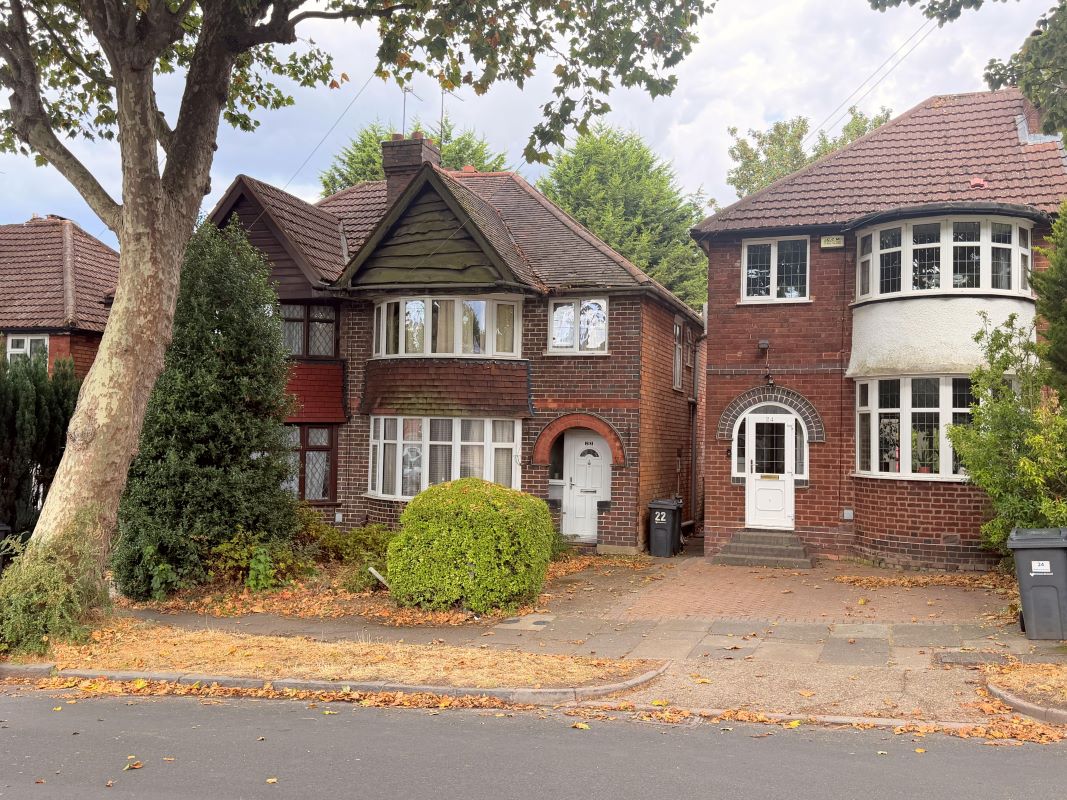 3 bedroom semi detached property in Birmingham