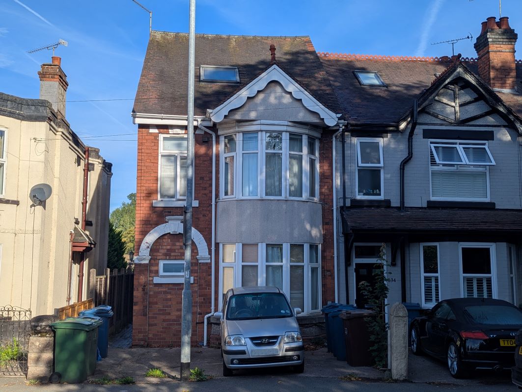 7 room semi detached house in Stafford