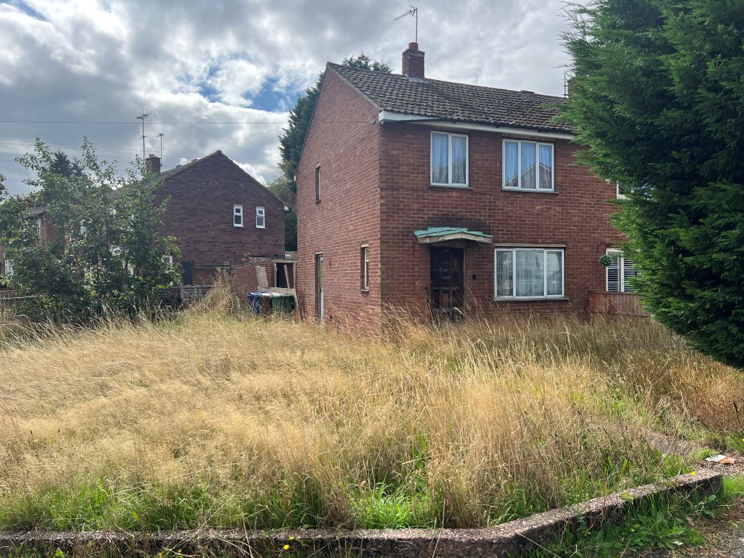 2 bedroom semi detached house in Rugeley