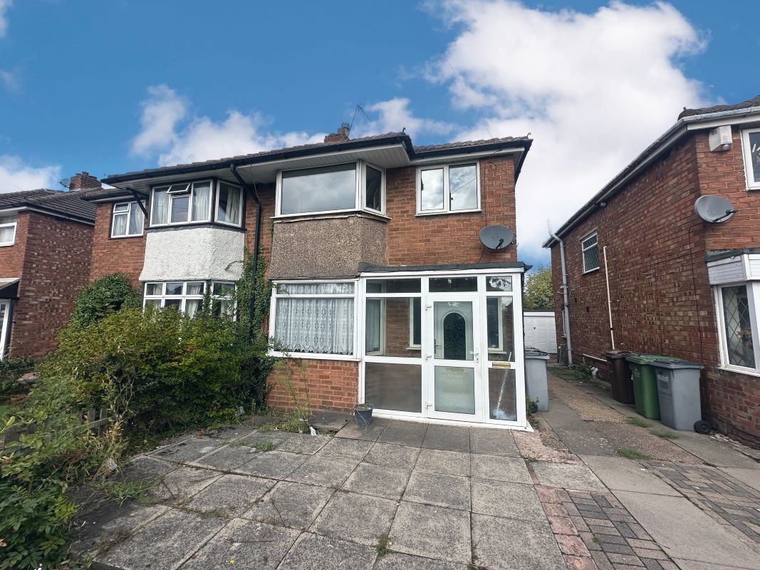 3 bedroom semi detached property in Kingshurst