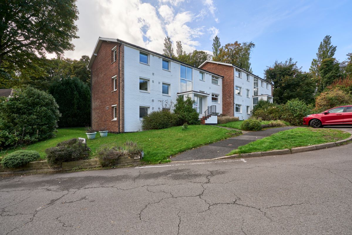 1 bedroom first floor flat in Sutton Coldfield