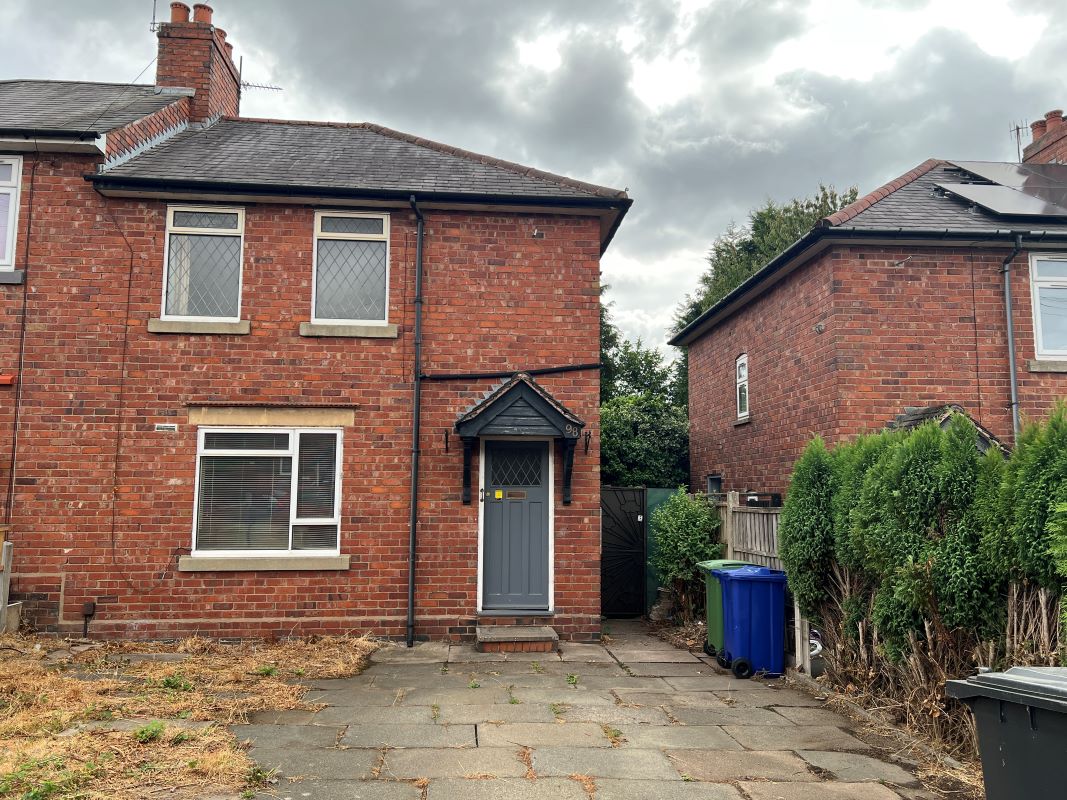 2 bedroom semi detached property in Dudley