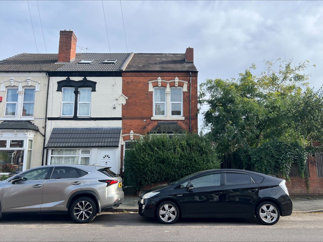 2 bedroom end terraced house in Kings Heath
