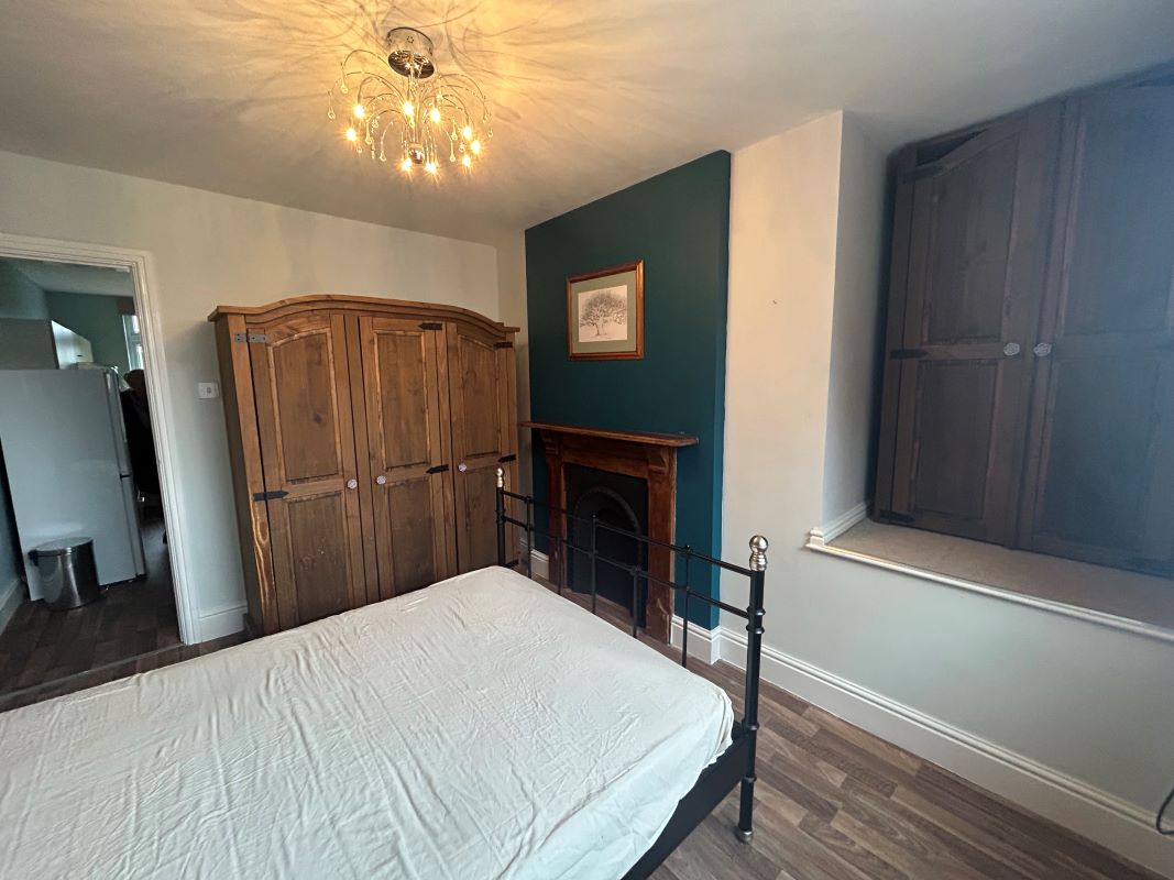 68 & 68A Three Shires Oak Road, Bearwood, Smethwick, West Midlands, B67 5BY