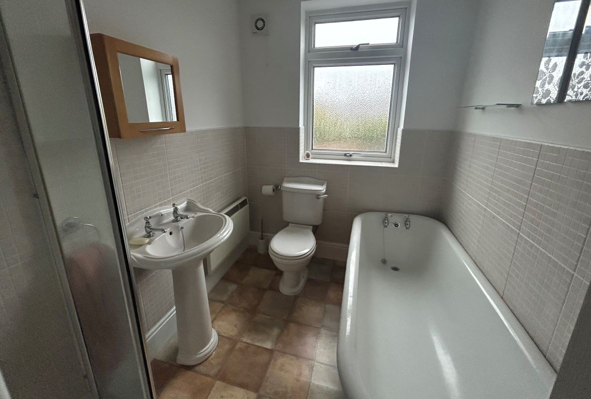 68 & 68A Three Shires Oak Road, Bearwood, Smethwick, West Midlands, B67 5BY