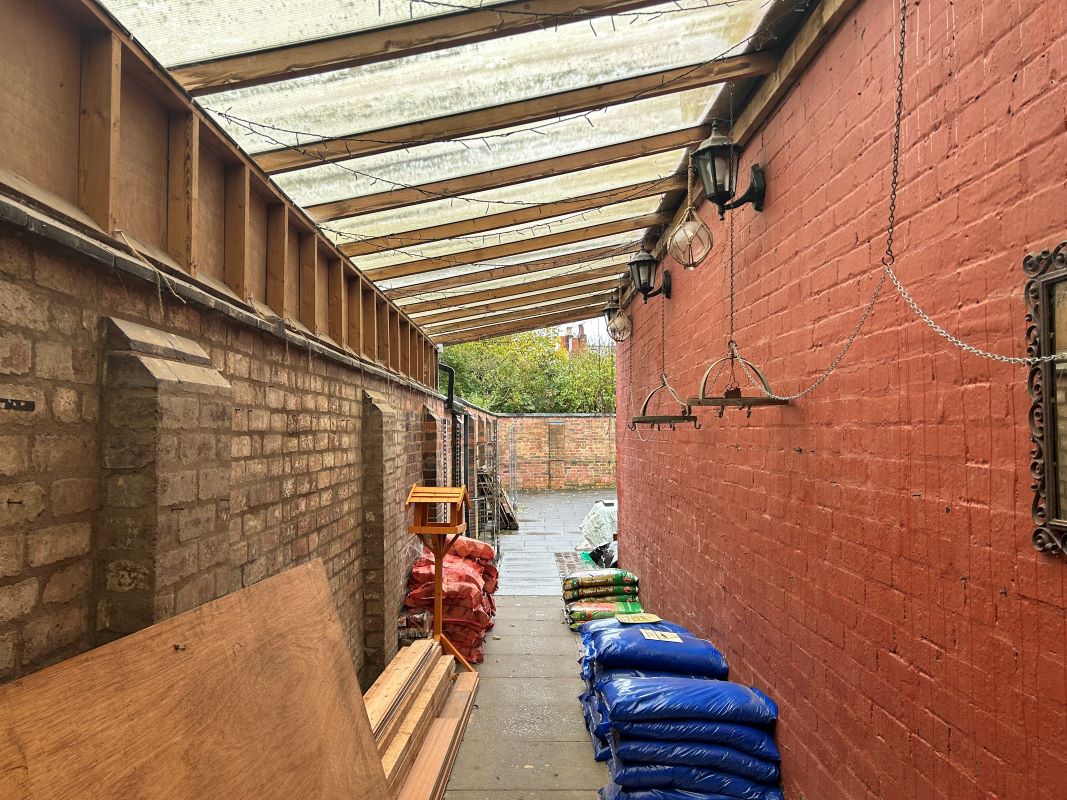 68 & 68A Three Shires Oak Road, Bearwood, Smethwick, West Midlands, B67 5BY