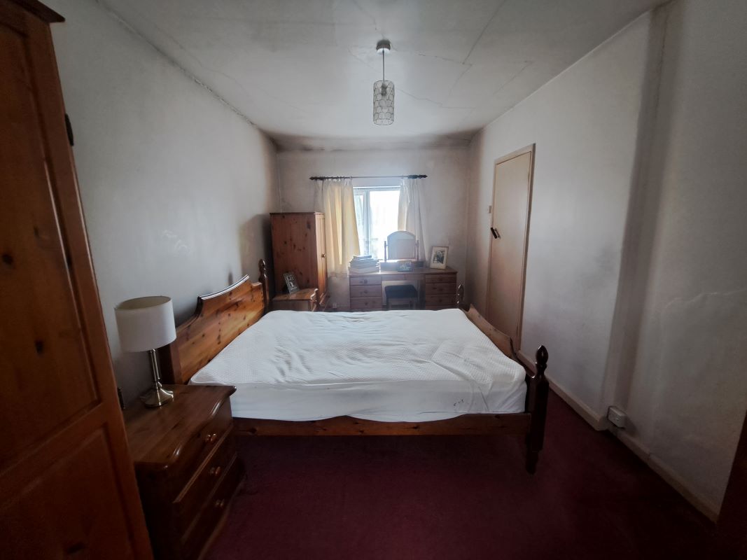 8 Thorneycroft Road, Bilston, West Midlands, WV14 8LT