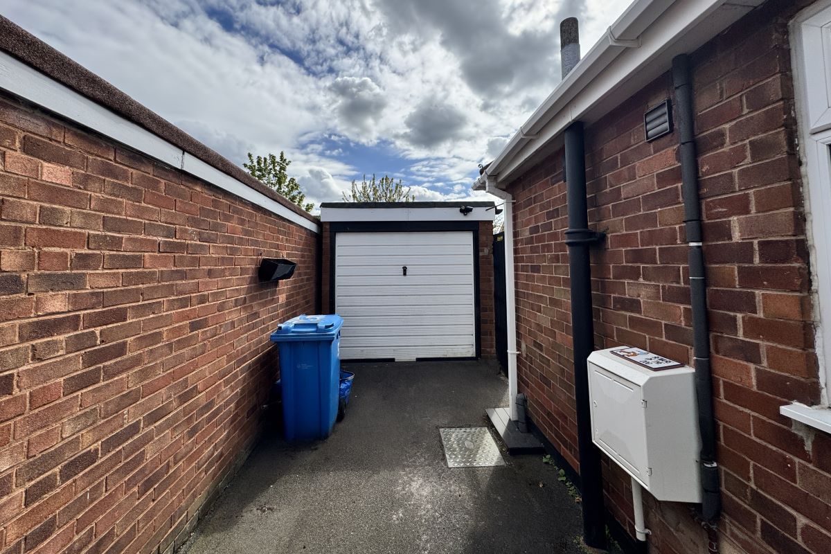5 Magna Close, Cheslyn Hay, Walsall, West Midlands, WS6 7DB