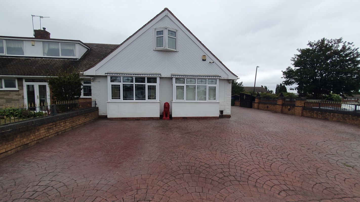 Freehold Vacant Dormer Bungalow  Requiring Repair And Refurbishment