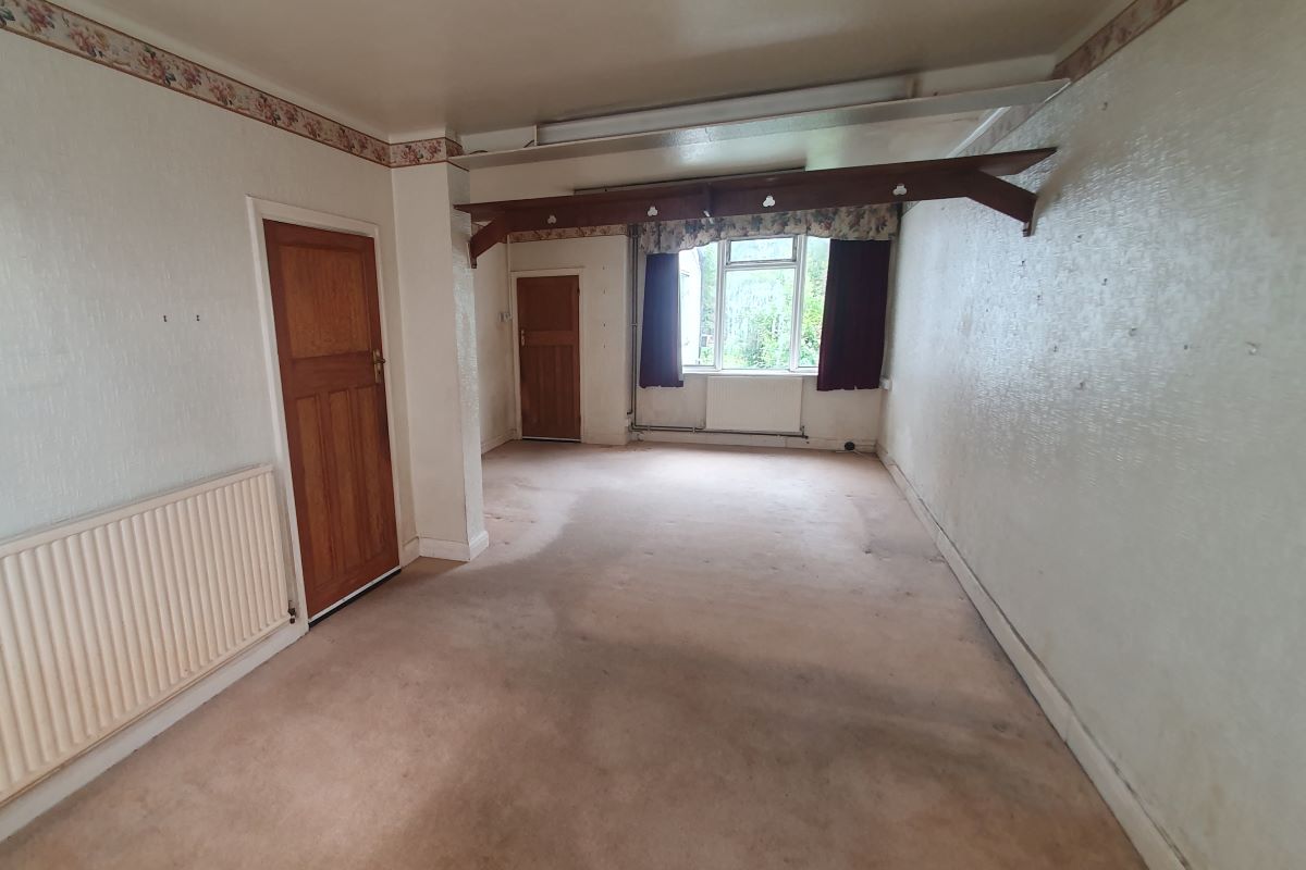 9 Eccleshall Avenue, Wolverhampton, West Midlands, WV10 6TN