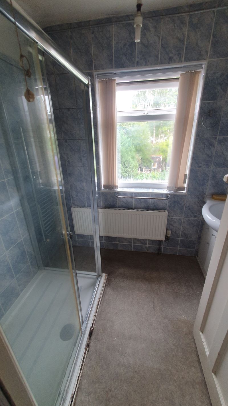 9 Eccleshall Avenue, Wolverhampton, West Midlands, WV10 6TN