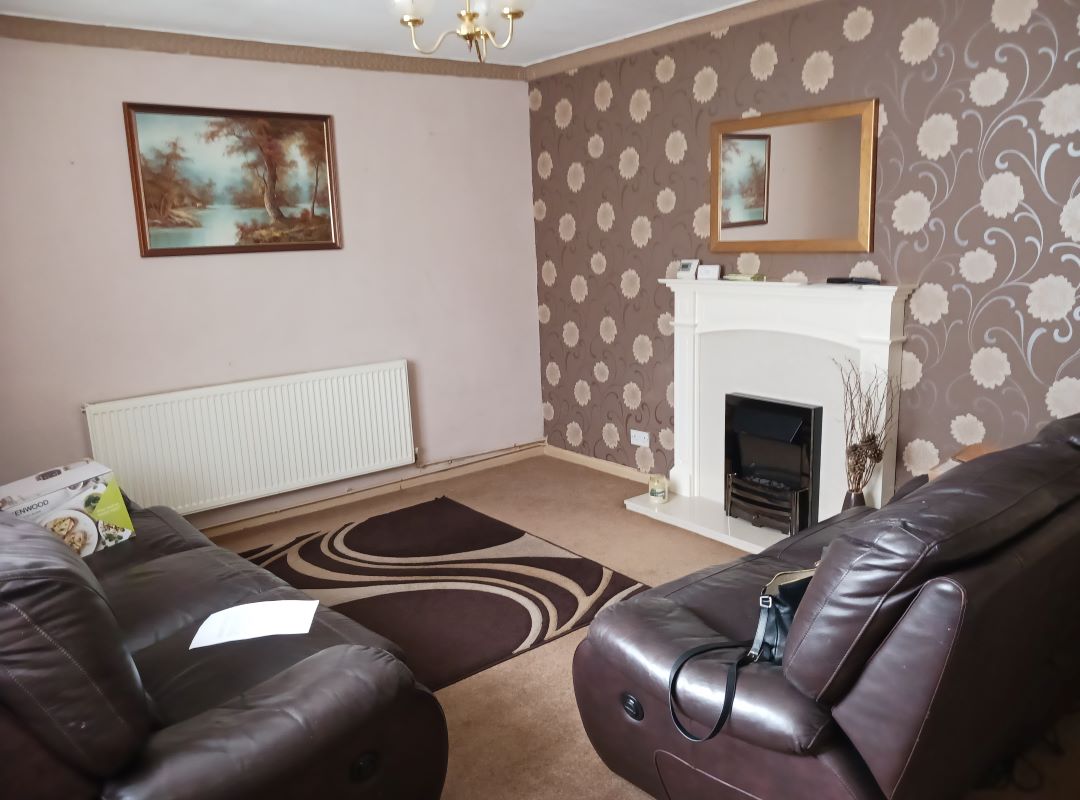 Leasehold Vacant Three Bedroom Flat