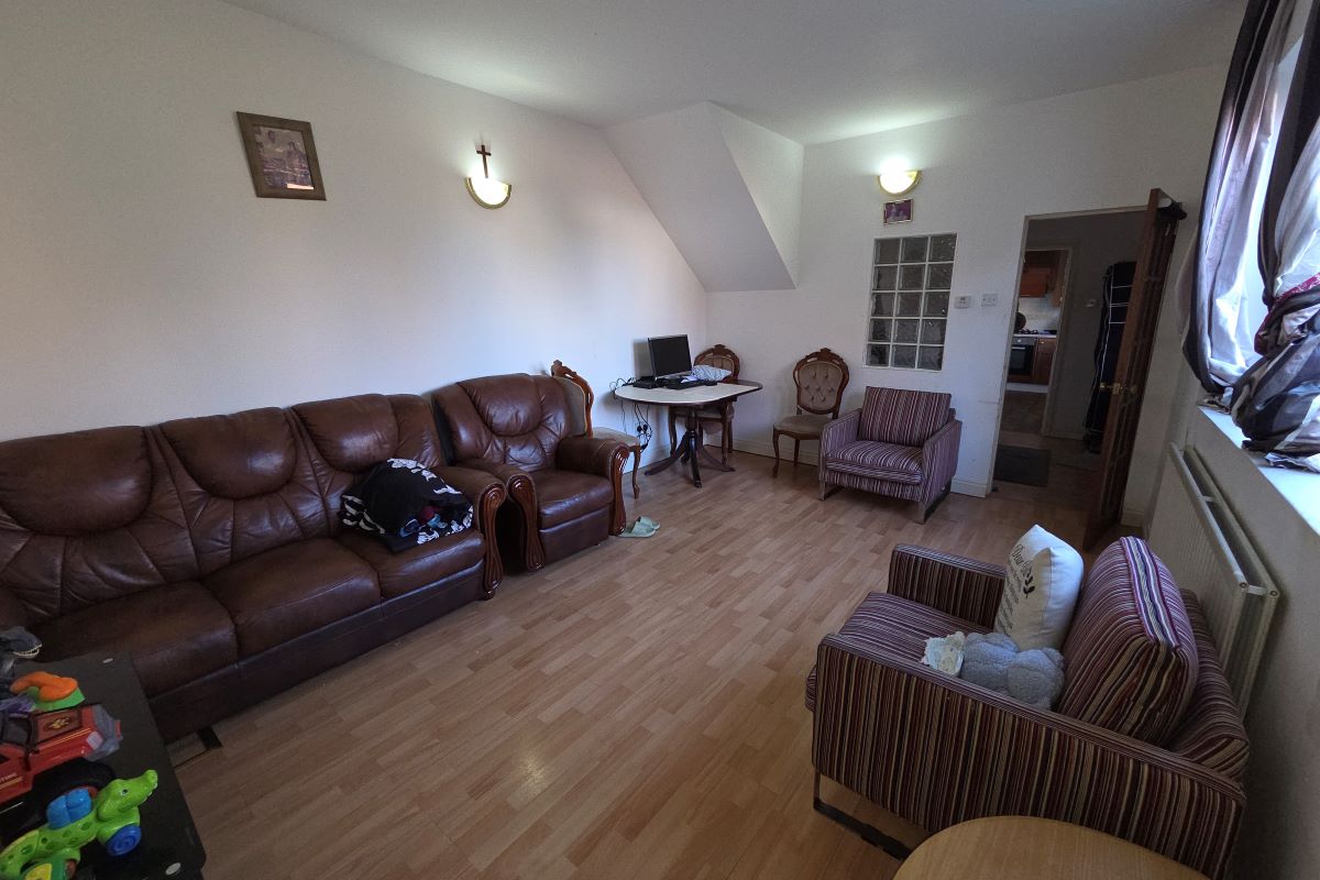 Long Leasehold Investment, 2 Bed Duplex Flat (999 Year Lease) (Rental of £10,800pa)