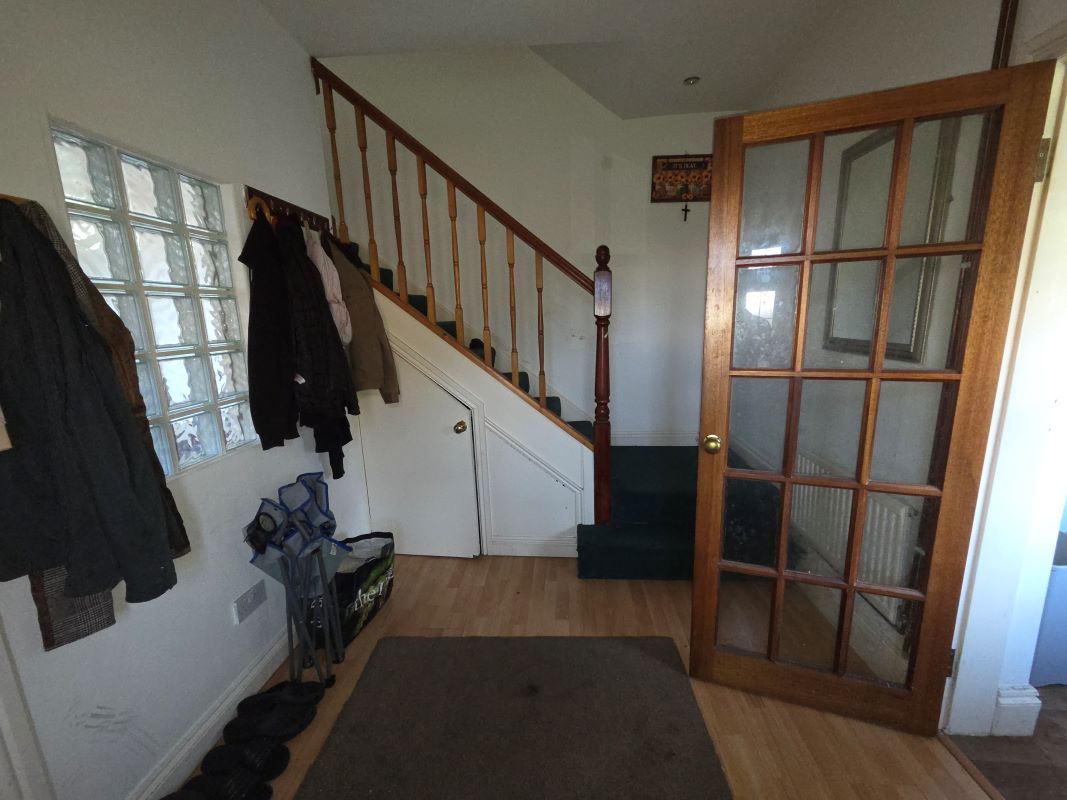 Long Leasehold Investment, 2 Bed Duplex Flat (999 Year Lease) (Rental of £10,800pa)