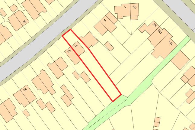 Freehold Vacant Semi-Detached House with Three Bedrooms