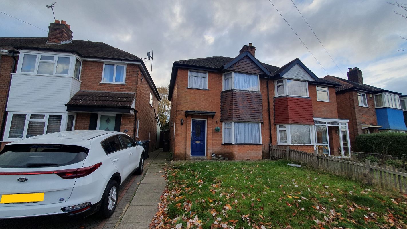 Freehold Vacant Semi-Detached House With Three Bedrooms