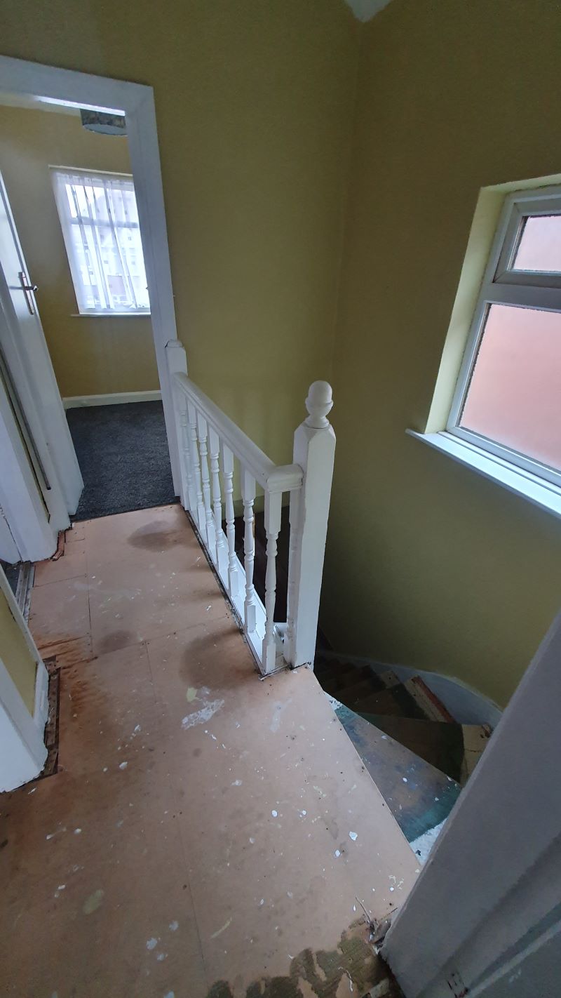 Freehold Vacant Semi-Detached House With Three Bedrooms