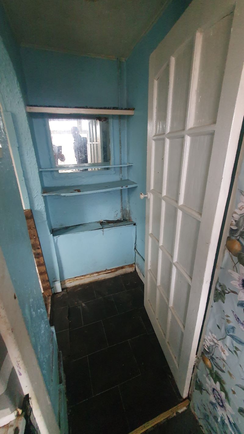 Freehold End Terraced House With Two Bedrooms