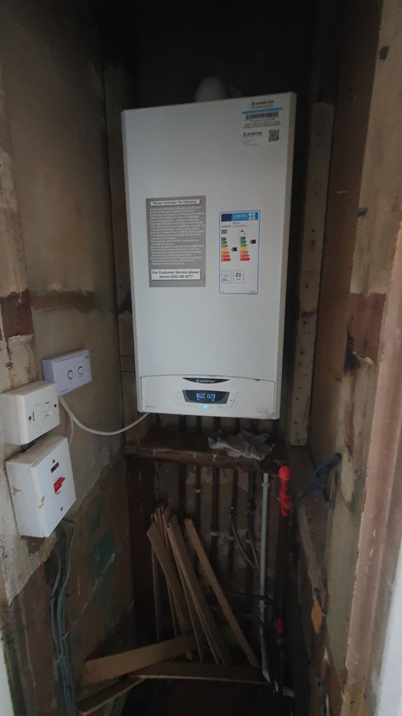 Freehold End Terraced House With Two Bedrooms