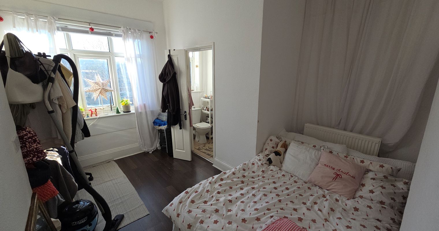 Flat 2,, 437 Cannock Road, Hednesford, Cannock, Staffordshire, WS12 4AE